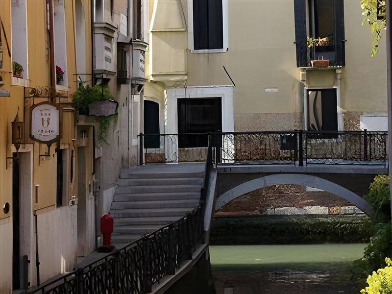 40EA32903A441AEF4957CBE597DC8642