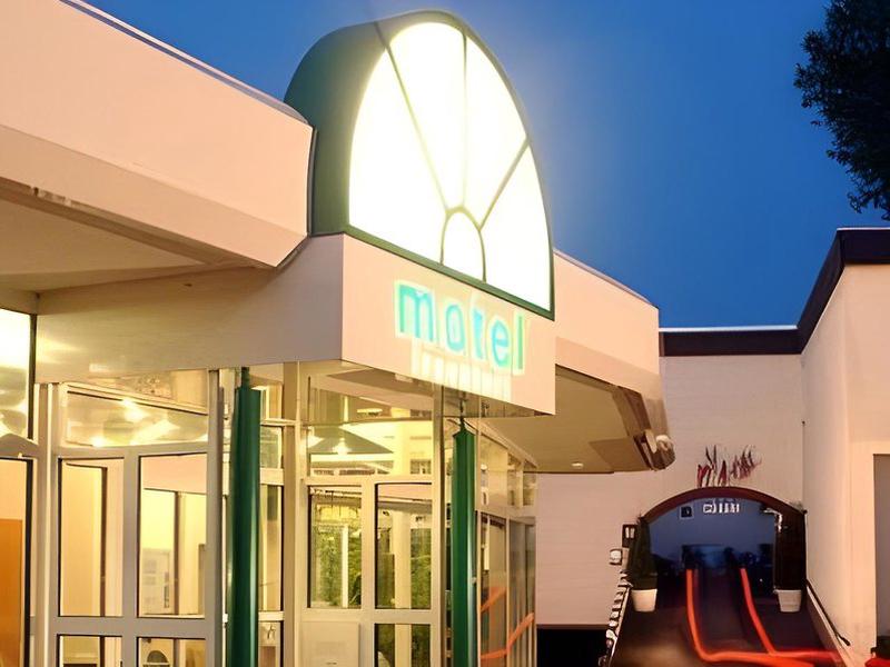 D5B5EA3BD95F9E592147DCD14DEBEDD1