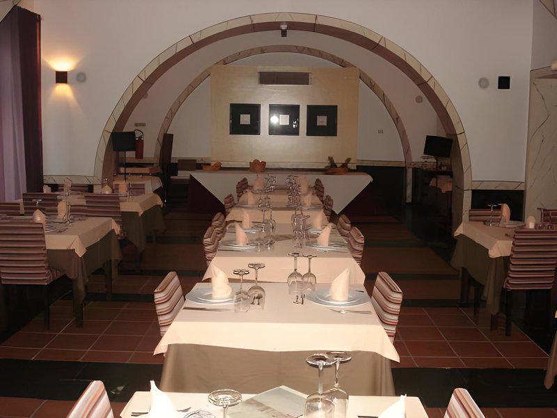 D8B5E8C87A40ED158F343165A77FF674