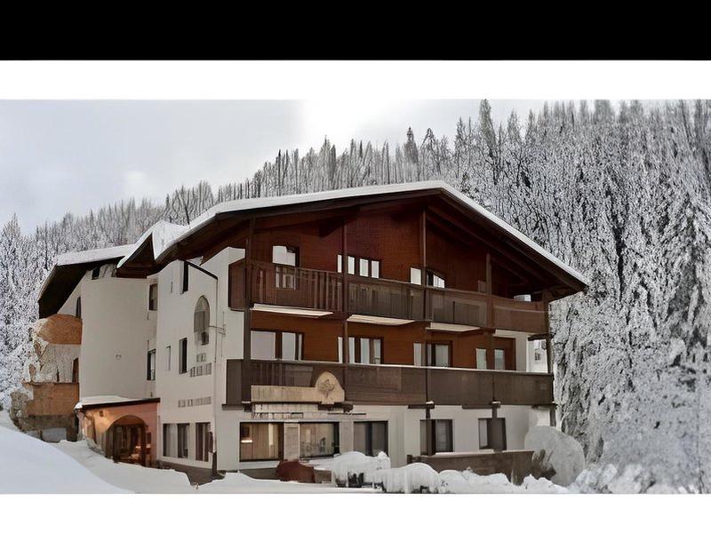 7247CE143E9139461B33BF11A7A8FCF3