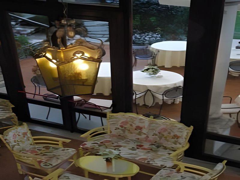 F271033526983A3C8F282CC24C748055