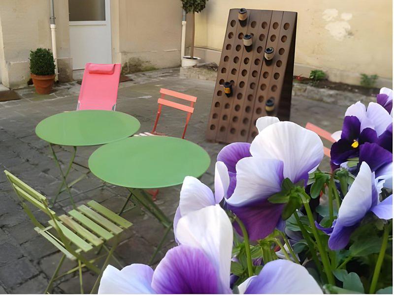 4F18160080A9D445FB17B8D20F1A72E8