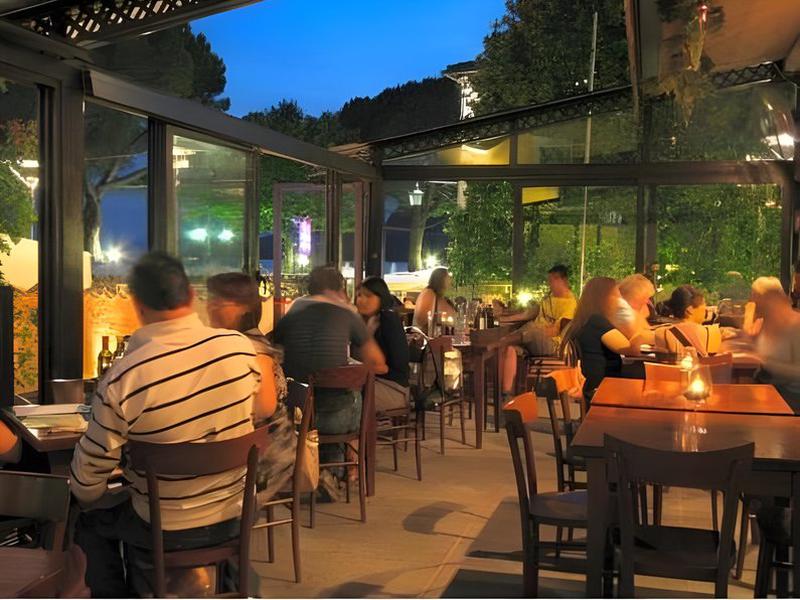 23FA66AD239247189040F05414809B9E