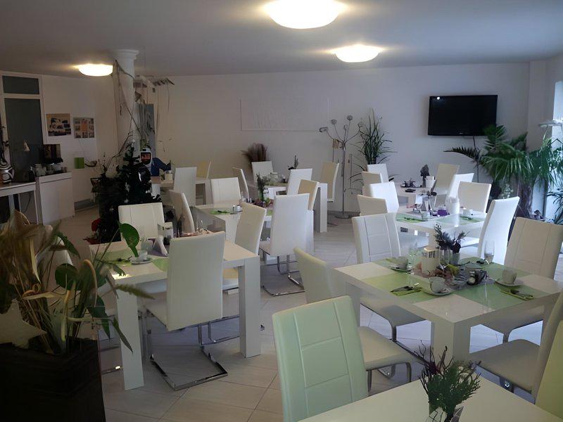 1C8004D6B0034F7473EA0E1F83DB29BA