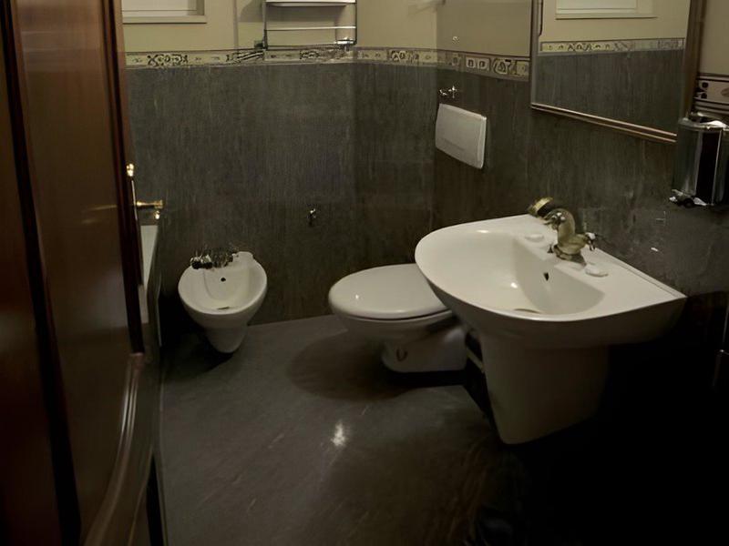 1BF8FAD26E2CFF7D4484C9079252BE31