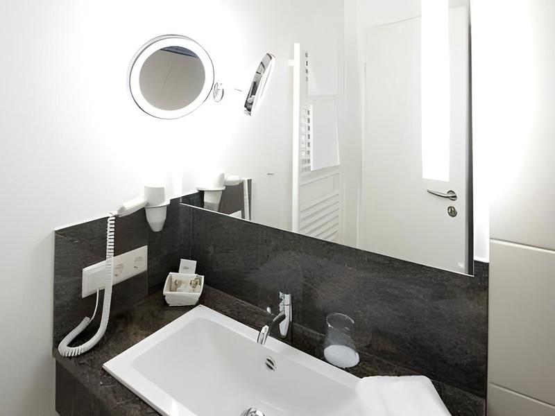 04BC7A42A99EA4537EB5EF3CB4FC614B