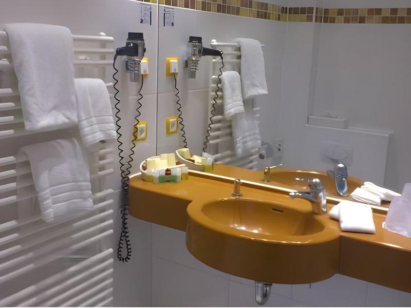 D5773BB9C9F153CCCBF672B1CB9CC08E