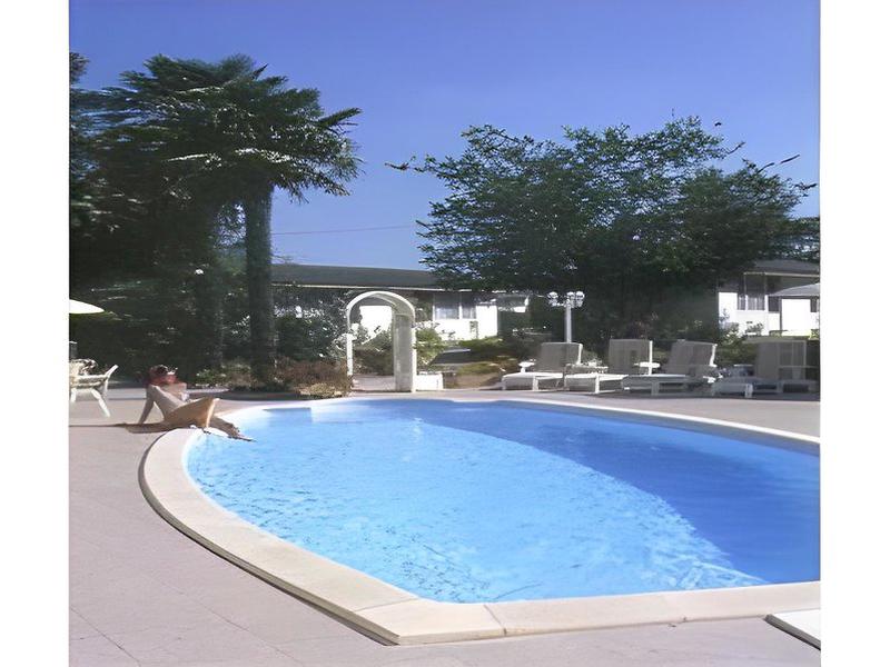 137B4271F5076C180828BE11D3557FC2