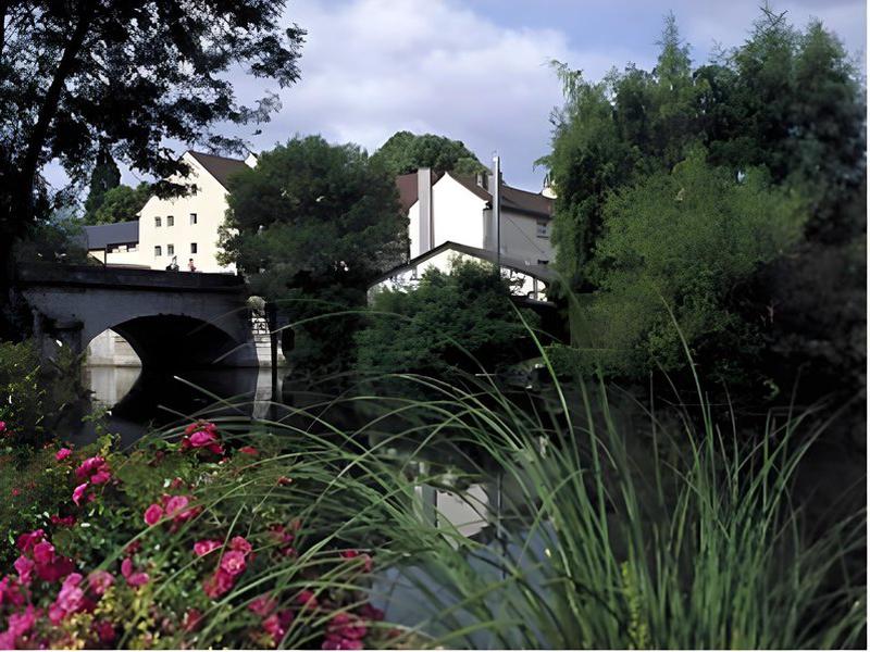 4281339DDB3C482C1ACF29C42EB79268