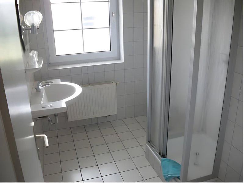 5665E82BF6DBDF6E5F85E45B63B41AC2