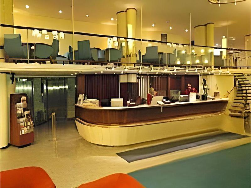 70196AC09EA3ED04CD15E2E006C00ECB