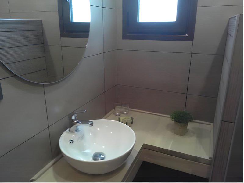 8010525D62B143D444E8222BCCC8AE5C