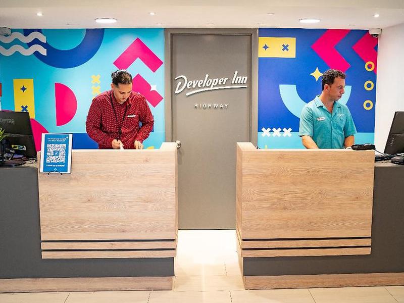 2D9BBD4626DEA43F6D38D353591FA179