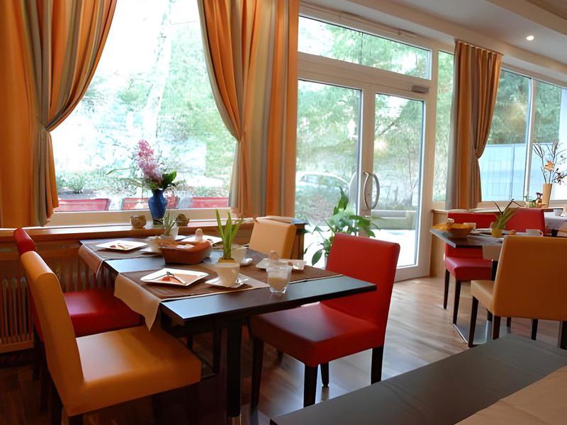 104B0E6DAE74BBFE7AAB6FAB919DC3D1