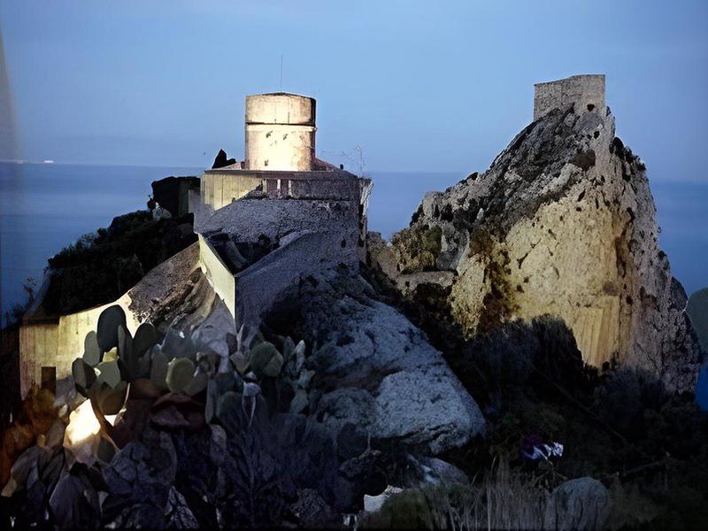 7B2ED93DD8C92617486E199827A6C69D