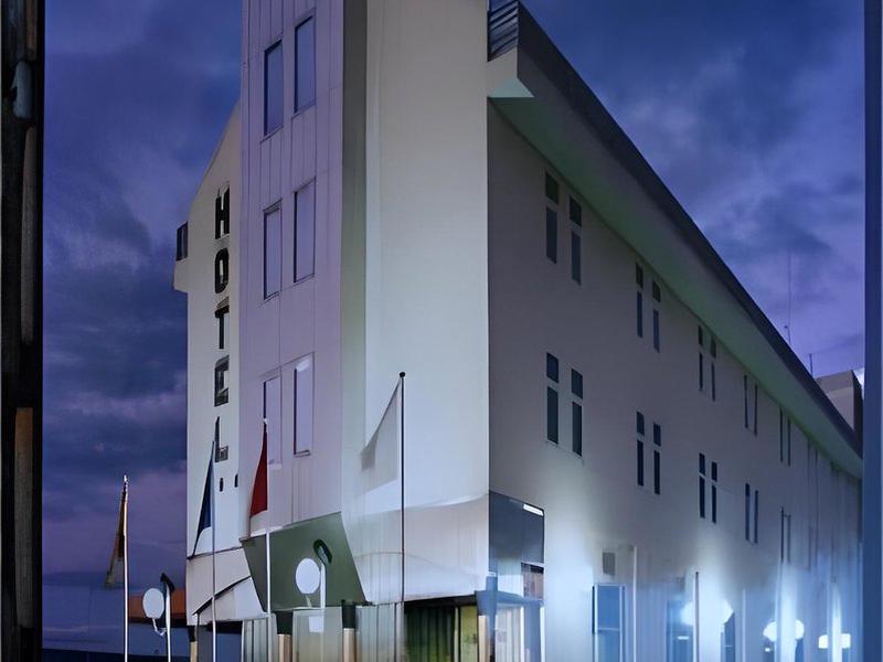 5204FC9DDC676100E0F752A32F594966