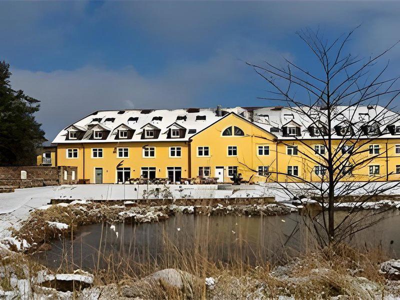 E62D3B77C895446856E67A860B7FC9E4