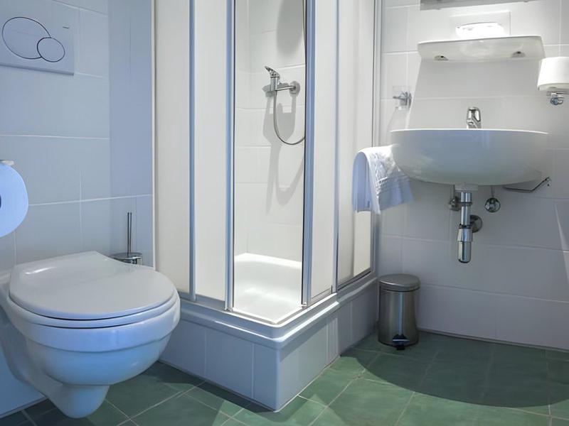 C265B4469BC4EC077F11082005912F2A