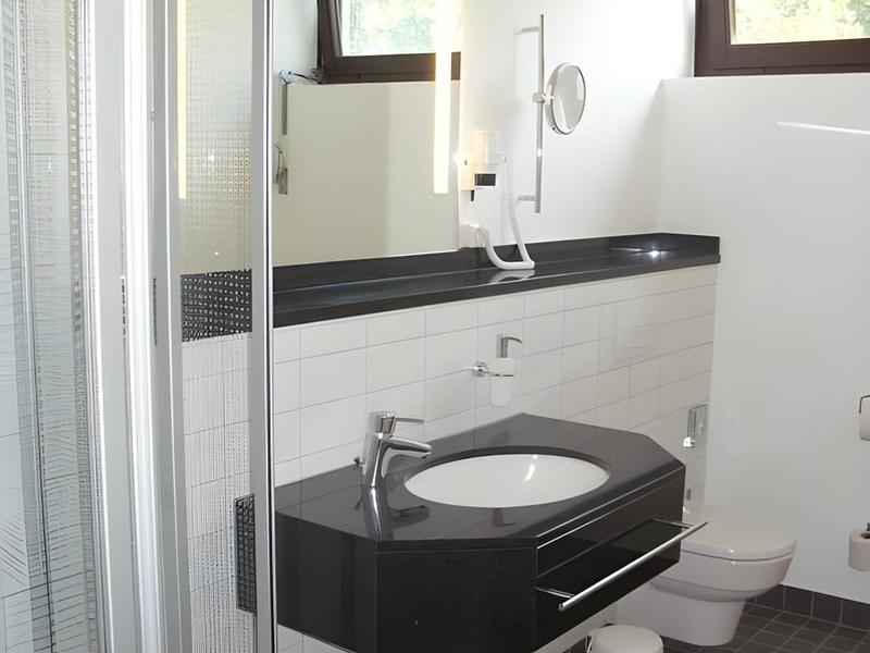 CFA6A07209F8AFBBDA58164E0D704D35