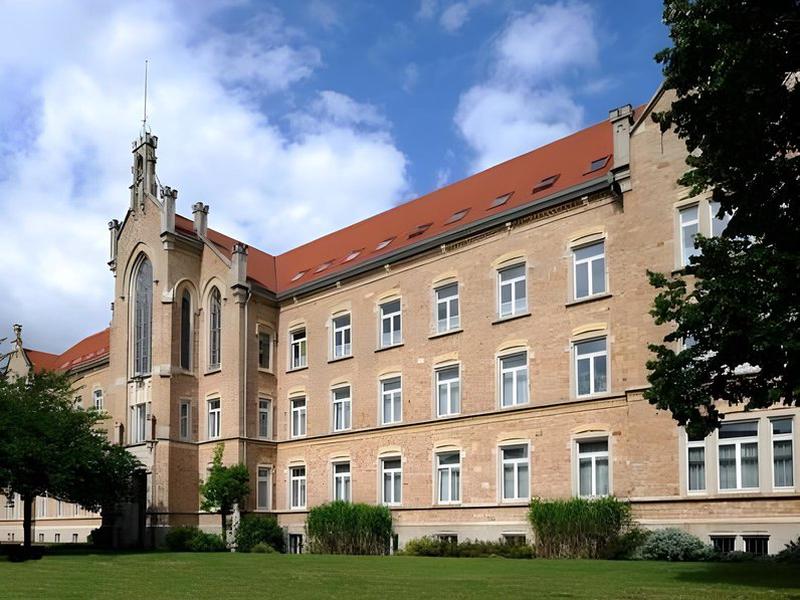 3A0A629E25A42280DA42E2A0B99E0ECE