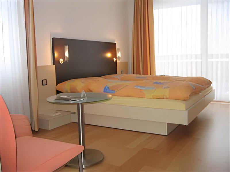 DFFB5F35C3E5C43ED42E57C127E3E697