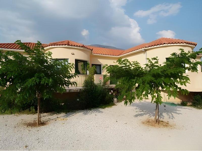 D488C8650FC06FE0E3E8CE38DD3DF833