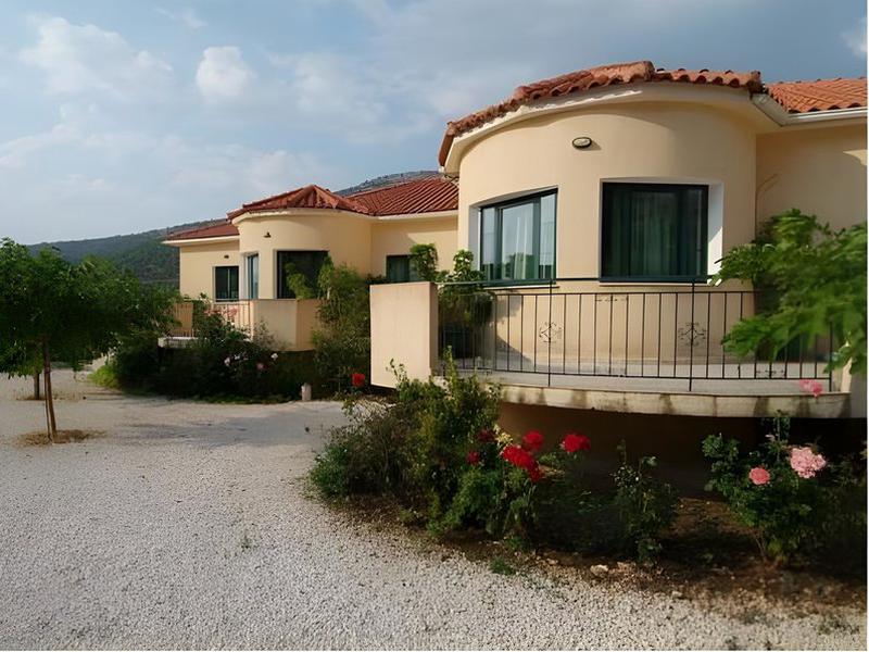 2D67F1E9FEE5AA1E53840A5ADC4249B2