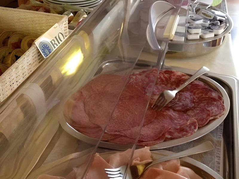 9B71E211A693FE3BD9F1B44AC0C6D3C8