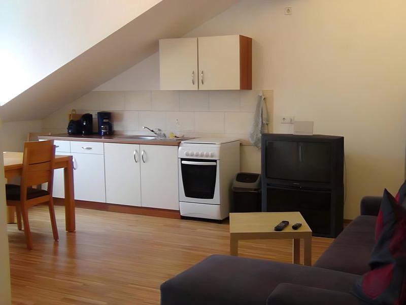 80AB0456475A62B89D90E82364C51B66