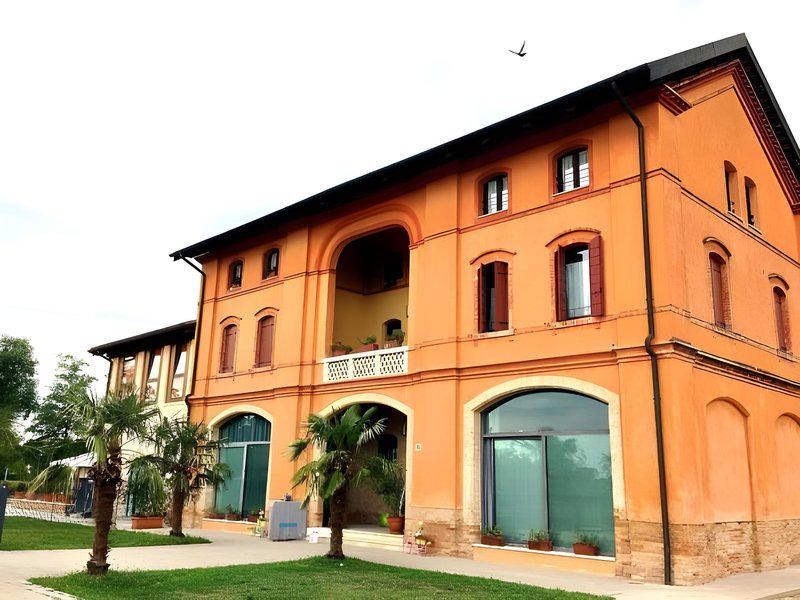 2B5D34E3CC3A2AE5BA6EF257CE80610A