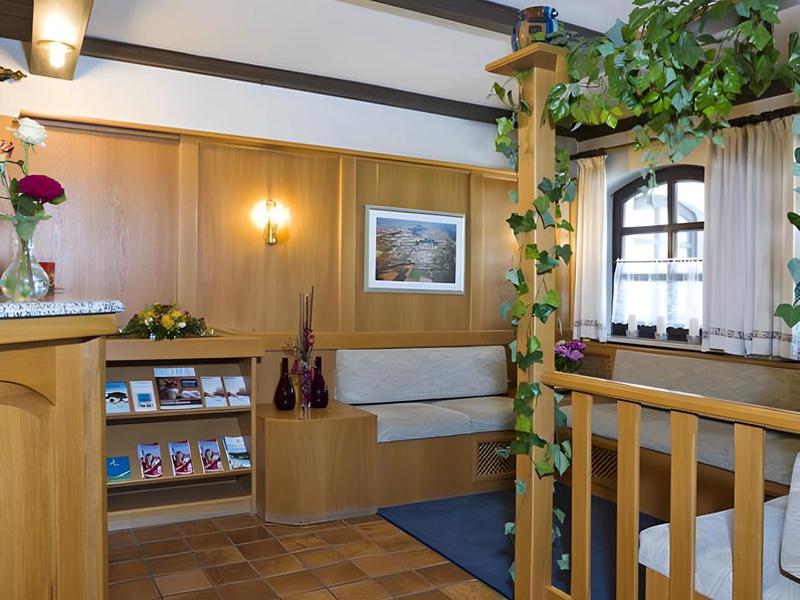 7B9DDB4BDFFC8D517899B57F21F906BD