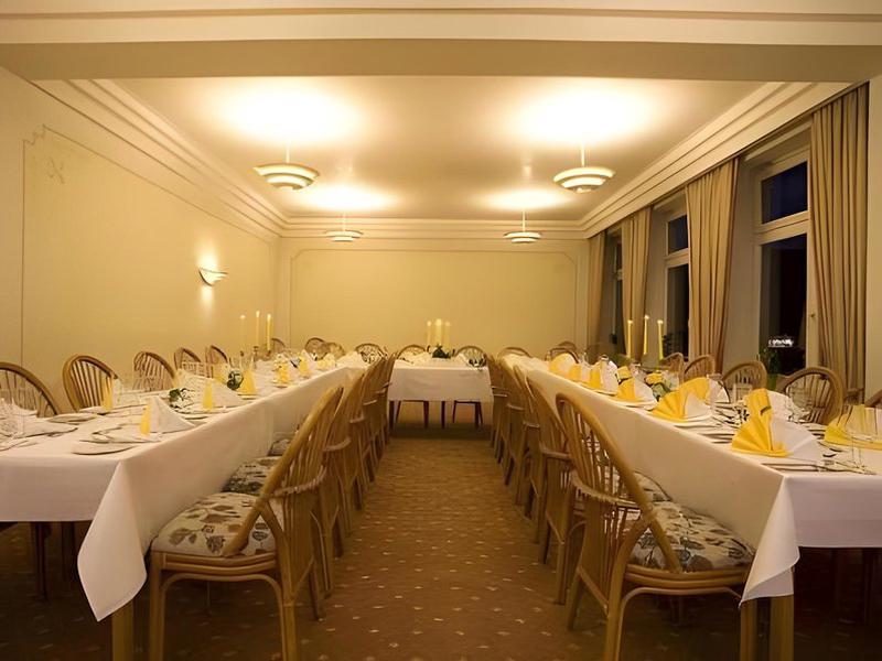 93DD95643A8158FEBC14E37968DCAF50