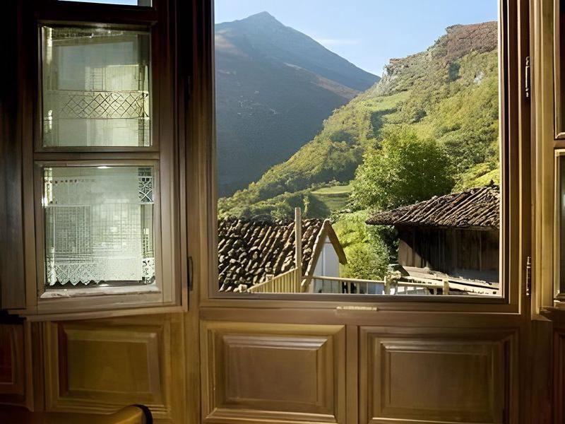 D22565A515CFAF92EF7A96E05DE98B92