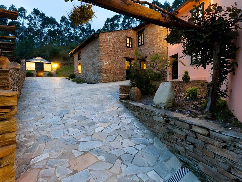 A1033ABE2270A9F6FF61A7DC91E4DC35