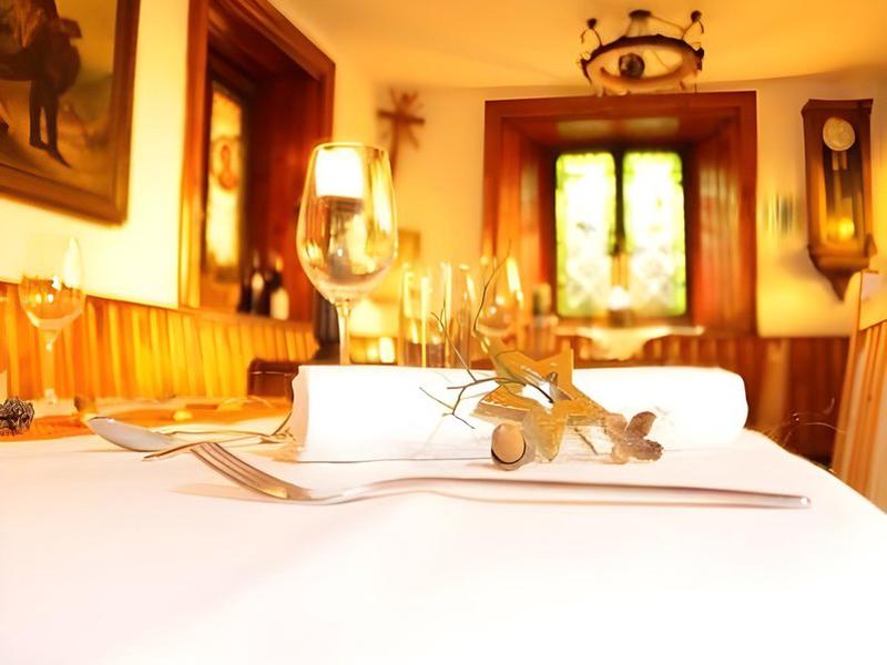 05A881B879B89DD16549385597A66D9E