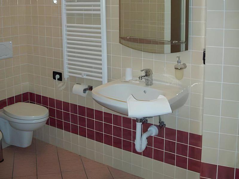 958CD8F2779397C34993173028FEF62E