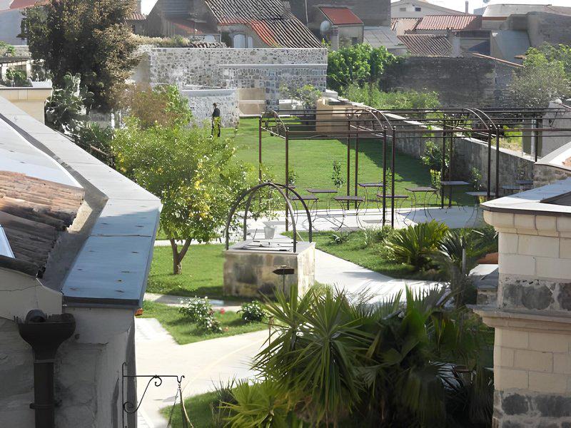 40D57B40D5DF282ABEB88A577E57E2D5