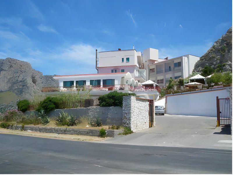 2AA102A6FB3D8BF391530896EE226A90