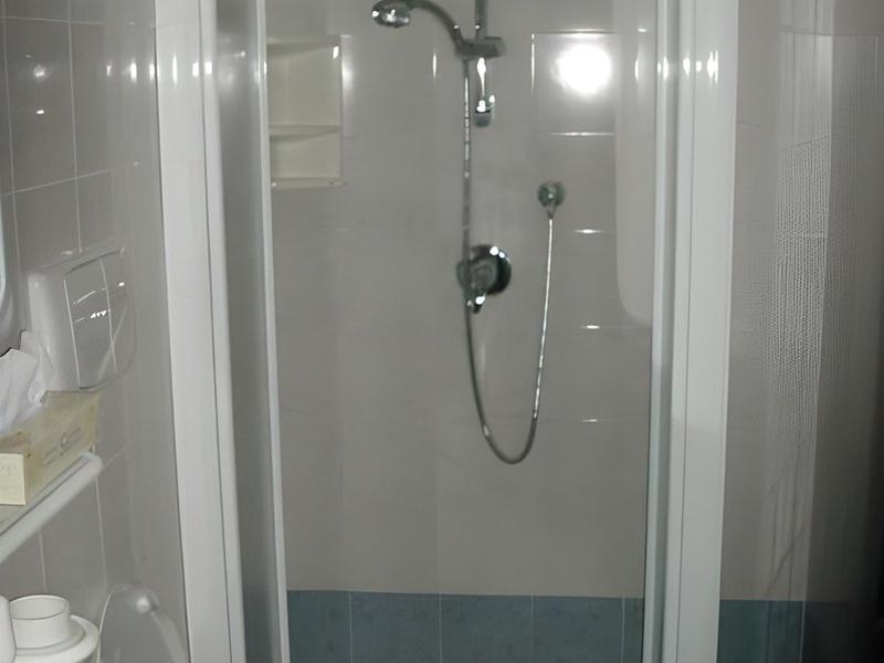 EDC46C69291C27DB8BFF7BEAAE43CF71