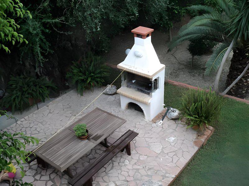 F56E8970E558CEFB33D56AA153DBD43D