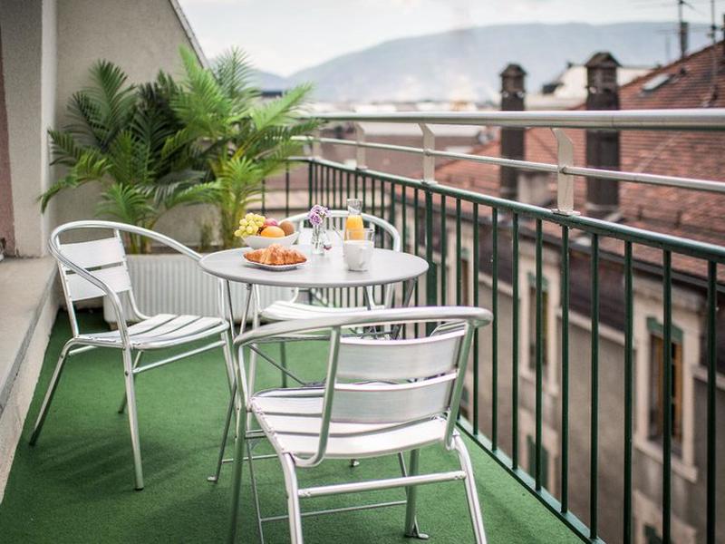 16BE1C85466A4685D4A126AC11E639F0