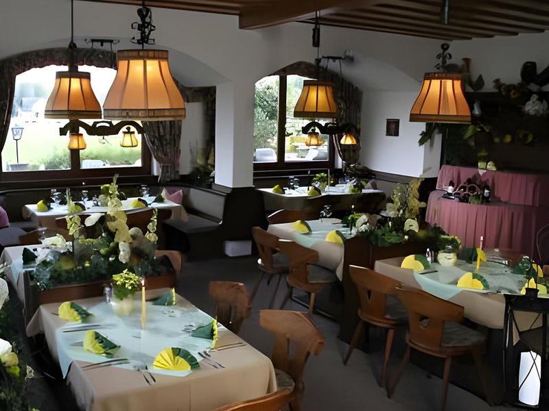 74037EAA4B5DDF305D15E7B62A0E83A3