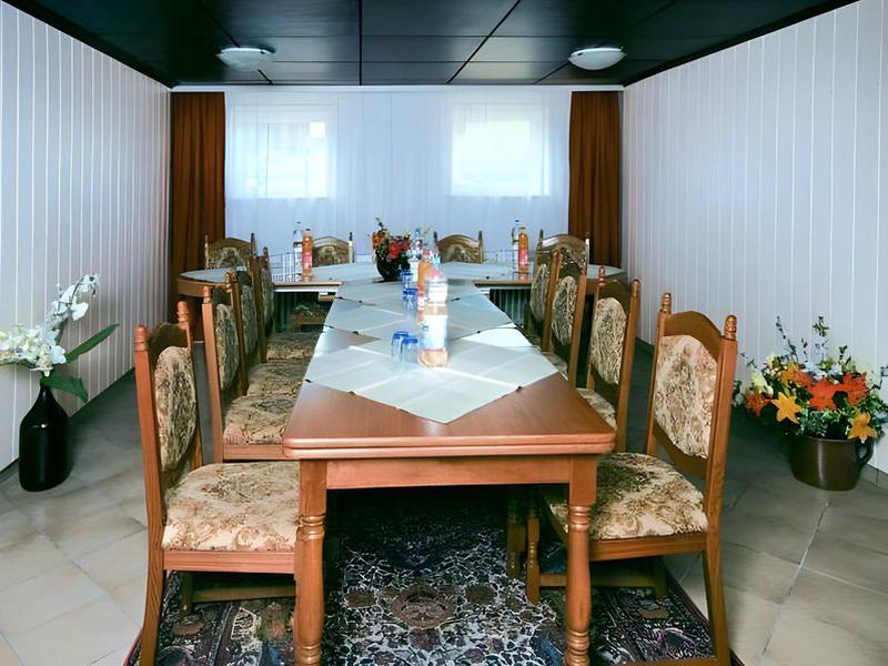 36B837B663E26D7FA2C83CADE987FAAB