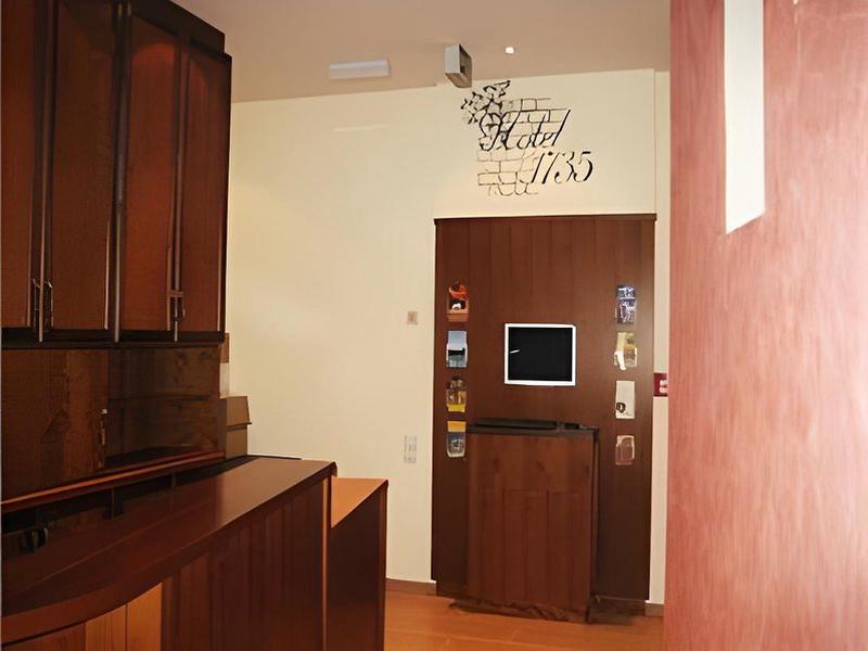 0B7267B259670ABAE239A42318D28061