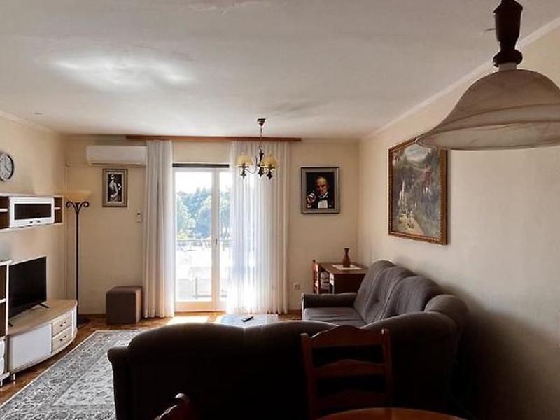 167C0C419BF69CB57B3BDB4226AA5161