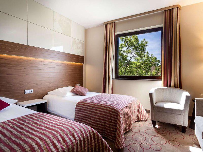 549F9FA88739A00BD08961E415C15DBE