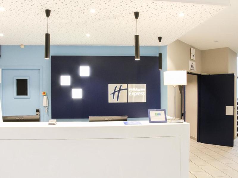 59784B4041F84C1B1C5F8A9824DF5E5B