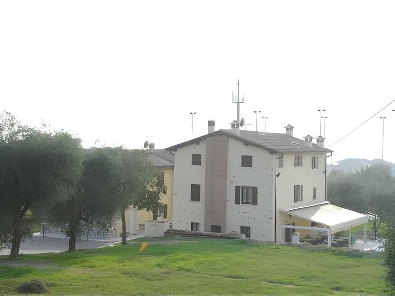 97D773527847D76893C8F0634C3F1C70