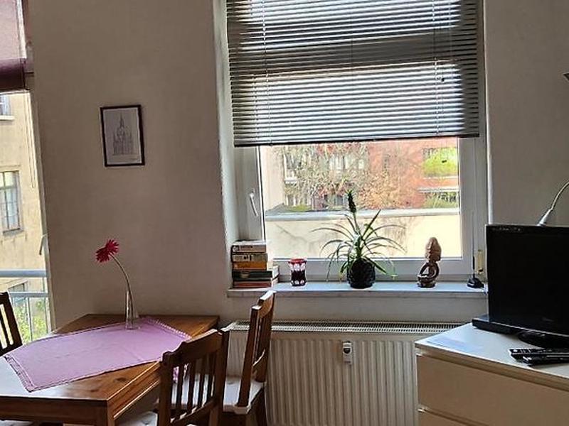 6AC097E6180527DD3C8DB6EB0293D09E