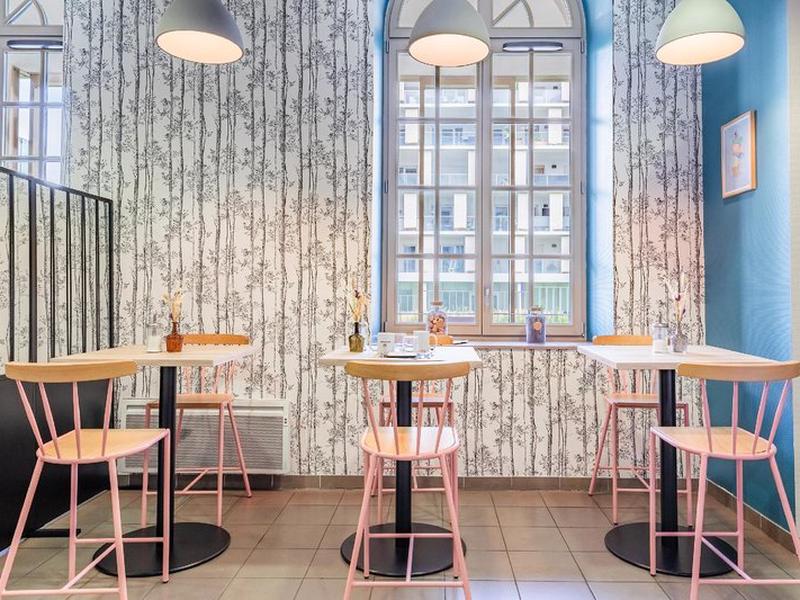 18436928C18CA4327750725D299C63C5